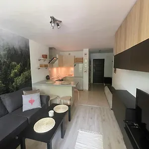 Kasprusie 10 By Homeprime Apartament